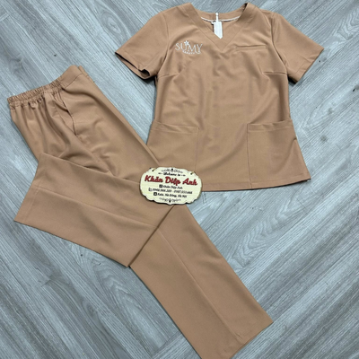 Đồng phục màu nâu tây